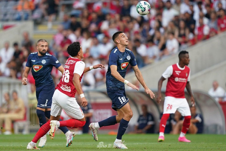 费迪南德在 费迪南德在