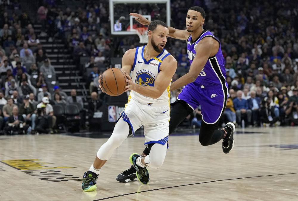 意媒：埃因霍温球迷在尤文酒店外放烟花，扰得尤文球员难入眠